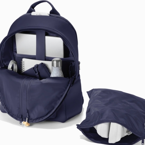 Large Dakota Neoprene Backpack - Picture 8 of 14